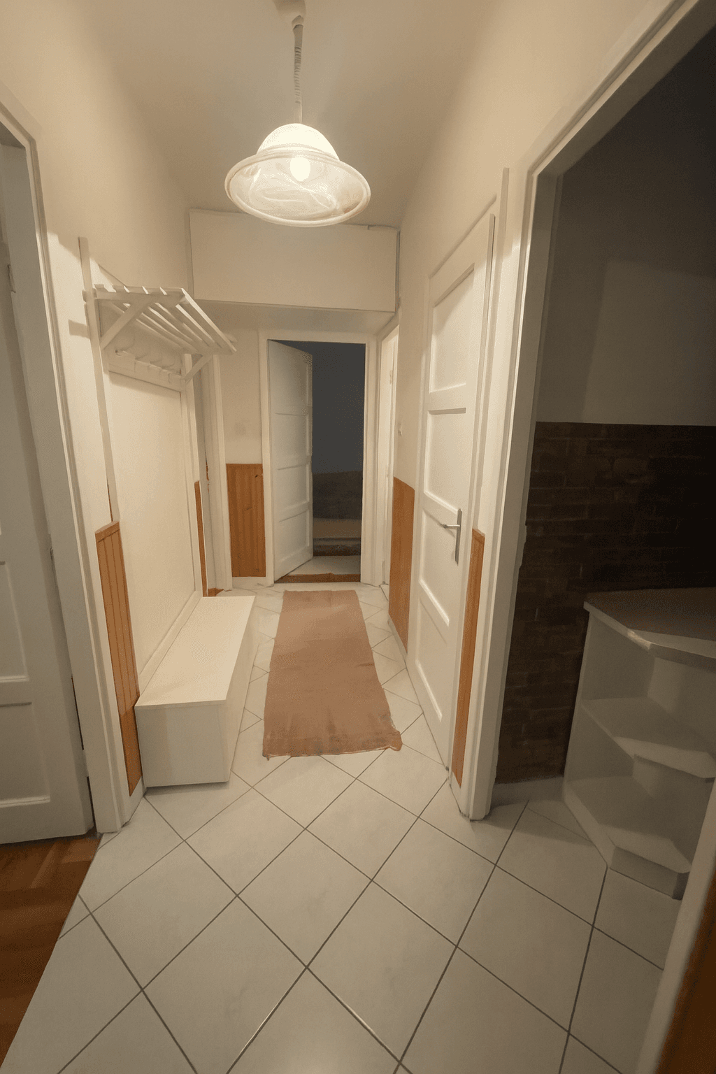 Tágas téglalakás Almásfüzítőn!